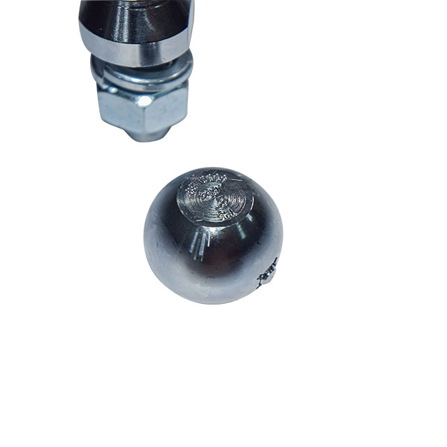 Interchangeable trailer ball for car